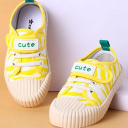 Cute Walk by Babyhug Velcro Closure Casual Shoes With Text Print - Yellow-picture-27