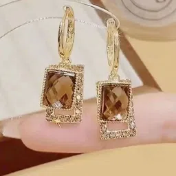 M55 Teardrop Shaped Drop Earrings-0