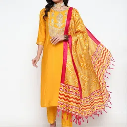 HouseOfCommon Floral Yoke Design Chanderi Silk Straight Kurta With Trousers & Dupatta-image-43