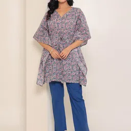 GULAB CHAND TRENDS Floral Print Kimono Sleeve Cotton Top-image-31