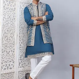 Jompers Men Floral Embroidered Regular Chikankari Kurta with Pyjamas-image-77