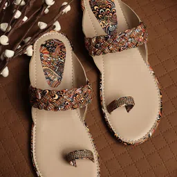 Ladies Hub Women Embellished Ethnic One Toe Flats-image-69