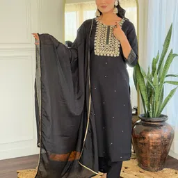 Navlik Floral Embroidered Thread Work Straight Kurta With Trousers & Dupatta-picture-58