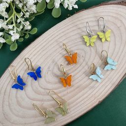 Digital Dress Room Set of 5 Gold-Plated Contemporary Shaped Drop Earrings-14