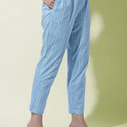 PARTHVI Women Ethnic Motifs Printed Regular Thread Work Kurta Trousers With Dupatta image 3