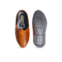 Tiny Bugs Boys Textured Ethnic Mojaris image 5
