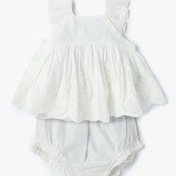 GAP Infant Girls Embroidered Pure Cotton Top with Shorts Clothing Set-image-5