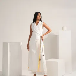 Aamili Women Solid Top & Trousers Co-Ord Set-picture-27
