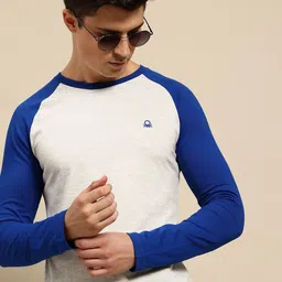 United Colors of Benetton Round Neck Contrast Raglan Sleeve Regular Fit T-shirt-picture-3