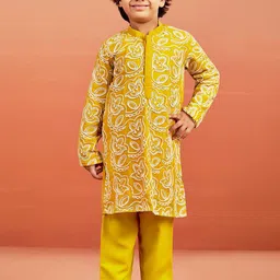 VASTRAMAY Boys Floral Embroidered Mandarin Collar Regular Georgette Kurta With Pyjama-12