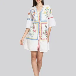 SHAYE White V-Neck Floral Printed Three-Quarter Sleeves Casual Dresses-image-21