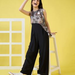 Stylo Bug Viscose Rayon Sleeveless Abstract Printed & Floral Applique Detailed Jumpsuit - Black-image-55