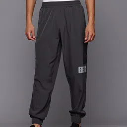 HRX by Hrithik Roshan Men Cargo Style Lifestyle Joggers-image-109