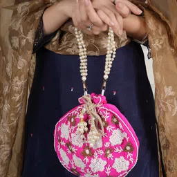 Anouk Floral Embellished Potli-picture-26