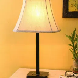 Tucasa NTU-23 B-22 Table Lamp with Metal base (White)-1