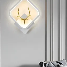 FILLISKA White & Gold-Toned Aluminium Contemporary Abstract Shaped Shaped Wall Lamp-picture-23
