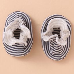 Ben Benny Interlock Knit Mittens & Booties Set with Stripes Pack of 2 - White & Light Blue image 2