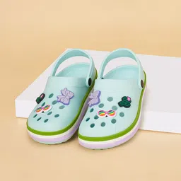Pantaloons Junior Girls Clogs-image-62