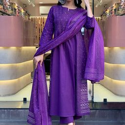 DIVASTRI Women Floral Printed Kurta with Palazzos & With Dupatta-picture-38