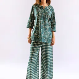 FEATHERS CLOSET Botanical Jaal Pure Cotton Round Neck Co-Ord Set-image-79