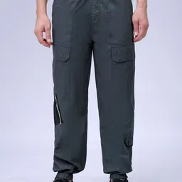 The Indian Garage Co Men Loose Fit Mid-Rise Pure Cotton Zipper Jogger-picture-35