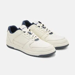 BOLDFIT Men Round Toe Lightweight Sneakers-image-21