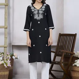 GRIOPY Floral Embroidered V-Neck Thread Work Straight Kurta-image-12