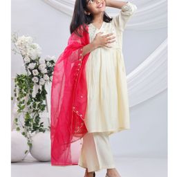 misbis Silk Blended Three Fourth Sleeves Floral Embroidered & Sequins Embellished Kurta & Palazzo With Dupatta Set - White & Pink-image-79