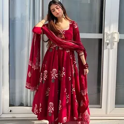 BlueRang Women Ethnic Motifs Printed Tiered Kurta with Trousers & Dupatta-picture-4
