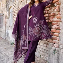 VIBE VISION Floral Printed V-Neck A-Line Pure Silk Kurta with Trousers & Dupatta-picture-32