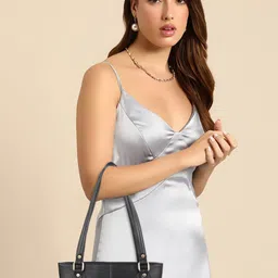 Lancer Buckle Detail Shoulder Bag-picture-12