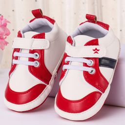 Cute Walk by Babyhug Booties with Velcro Closure - Red-image-41