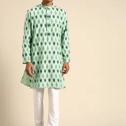 RAJUBHAI HARGOVINDAS Men Green Ethnic Motifs Ikat Printed Pure Cotton Kurta-38