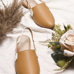 Try Me Women Colourblocked Ethnic Ballerinas Flats-image-40