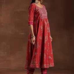 Libas Floral Printed Pleated Mirror Work Anarkali Kurta with Trousers & Dupatta image 5