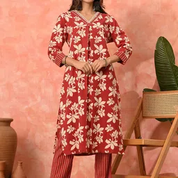 Sangria Women Floral Printed Cotton Kurta with Trousers-image-9