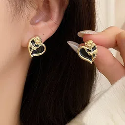 VAGHBHATT Gold-Plated Heart Shaped Studs image 4