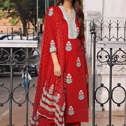 Aaghnya Women Floral Printed Kurta with Palazzo & Dupatta-image-62