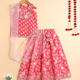 The Magic Wand Cotton Woven Sleeveless Floral Motifs Printed Lace Embellished Lehenga Choli With Dupatta - Peach-image-72