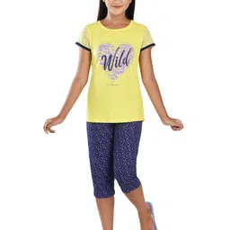 Clothe Funn Boys Printed Pure Cotton Top with Capris-image-64
