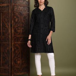 Fashionable Chikan Handikraft Motifs Embroidered Chikankari Pure Cotton Straight Kurta-picture-50