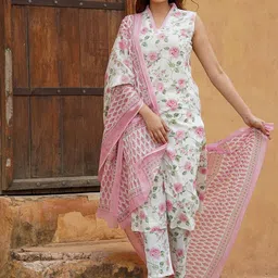 Happy Design Women Floral Printed Cotton Kurta with Trousers & Dupatta-16