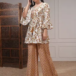 Vishudh Printed Top With Palazzo & Jacket Co-Ords image 3