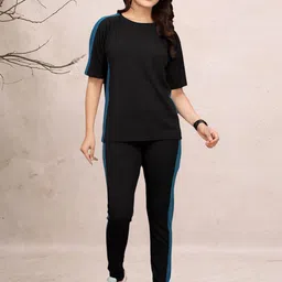 DTR FASHION Color-Blocked T-Shirt & Trousers Co-Ords Set-image-36