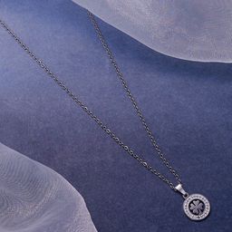 SOHI The Clover Silver-Plated Floral Pendant With Chain-14