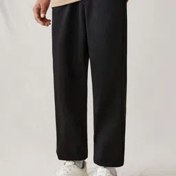 FLYNOFF Men Relaxed Loose Fit Easy Wash Joggers Trousers-image-16