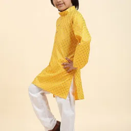 Pro-Ethic STYLE DEVELOPER Boys Ethnic Motifs Printed Regular Kurta With Pyjamas image 2