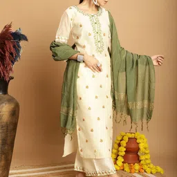Tulsattva Floral Embroidered Regular Thread Work Kurta With Palazzos & Dupatta image 4