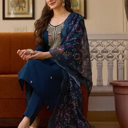 CaniBani Women Chanderi Silk Kurta Set-picture-24