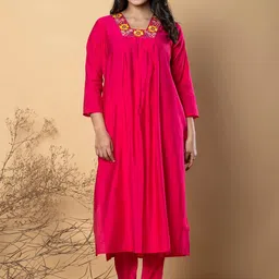 Readiprint Floral Yoke Design Square Neck Pleated A-Line Kurta With Trouser-image-12